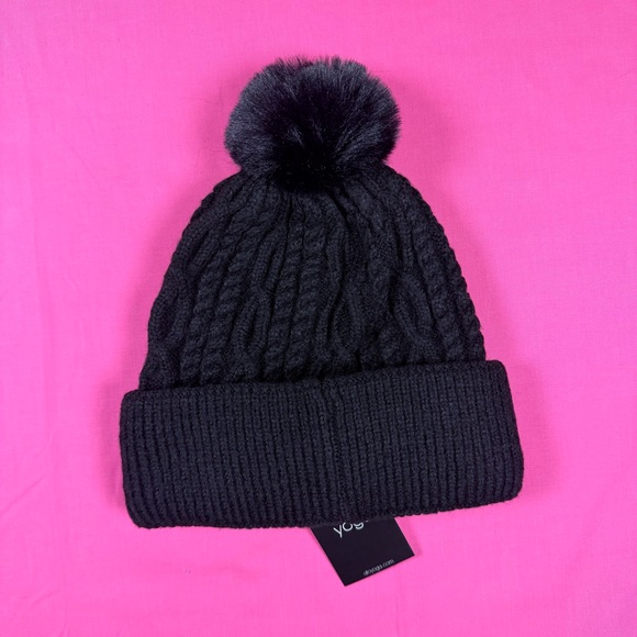Alo Yoga Black Cable Knit Pom Beanie NWT Women’s Winter Hat - Picture 5 of 6